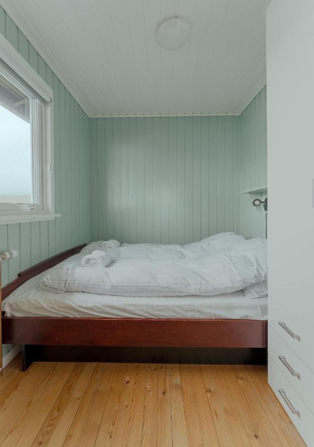 Cozy 2-Bedroom House With A Fantastic View Leynar Exterior photo